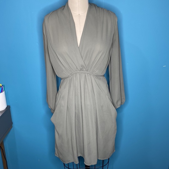 Bar III Moss Green dress size XS - Picture 3 of 5